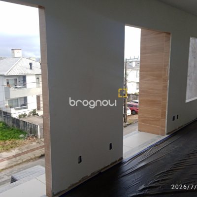 Sala com 37m², 1 garagem, no bairro Nova Palhoça em Palhoça