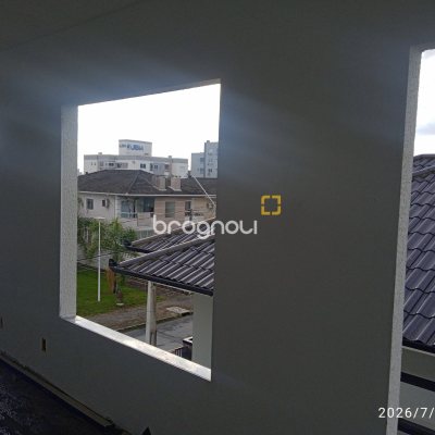 Sala com 37m², 1 garagem, no bairro Nova Palhoça em Palhoça