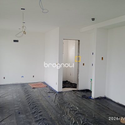 Sala com 37m², 1 garagem, no bairro Nova Palhoça em Palhoça