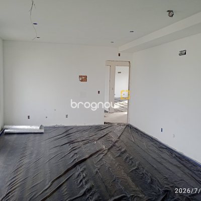 Sala com 37m², 1 garagem, no bairro Nova Palhoça em Palhoça