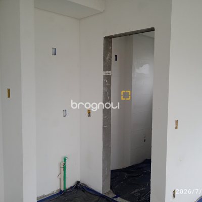 Sala com 37m², 1 garagem, no bairro Nova Palhoça em Palhoça