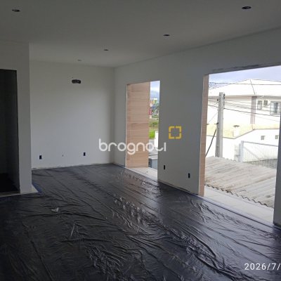 Sala com 34m², 1 garagem, no bairro Nova Palhoça em Palhoça