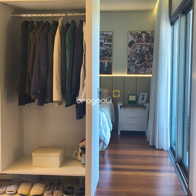 Casa de Condomínio com 410m², 3 quartos (sendo 3 suítes), 3 garagens, no bairro Ratones em Florianópolis