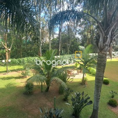 Apartamento com 79m², 2 quartos (sendo 1 suíte), 1 garagem, no bairro Itacorubi em Florianópolis