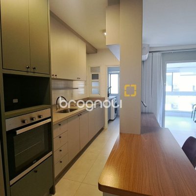 Apartamento com 79m², 2 quartos (sendo 1 suíte), 1 garagem, no bairro Itacorubi em Florianópolis