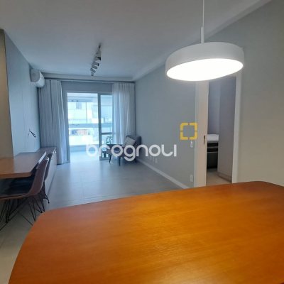 Apartamento com 79m², 2 quartos (sendo 1 suíte), 1 garagem, no bairro Itacorubi em Florianópolis