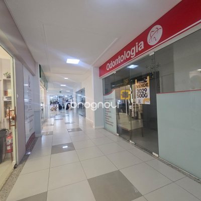Loja com 40m², no bairro Campinas em São José