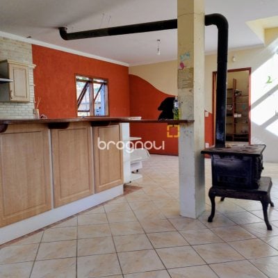 Casa com 208m², 4 quartos, 1 garagem, no bairro São João do Rio Vermelho em Florianópolis