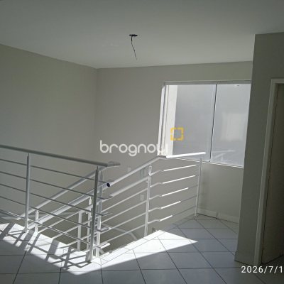 Loja com 649m², 12 garagens, no bairro Estreito em Florianópolis