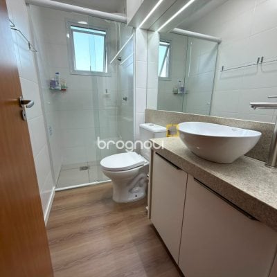 Apartamento com 63m², 2 quartos (sendo 1 suíte), 1 garagem, no bairro Areias em São José