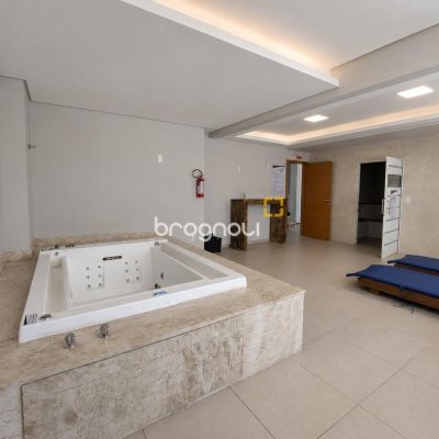 Apartamento com 63m², 2 quartos (sendo 1 suíte), 1 garagem, no bairro Areias em São José