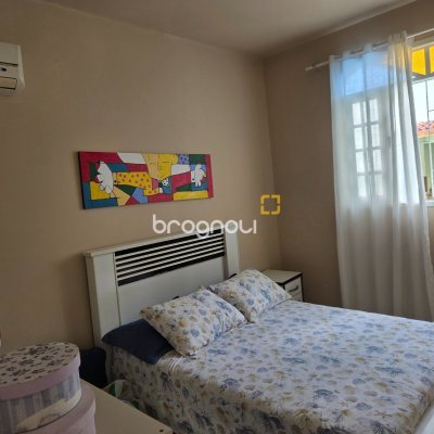 Casa com 150m², 5 quartos (sendo 2 suítes), 3 garagens, no bairro Canasvieiras em Florianópolis