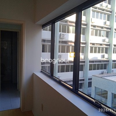 Sala com 60m², 1 garagem, no bairro Centro em Florianópolis