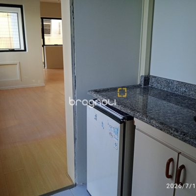 Sala com 60m², 1 garagem, no bairro Centro em Florianópolis