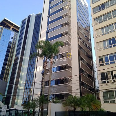 Sala com 60m², 1 garagem, no bairro Centro em Florianópolis