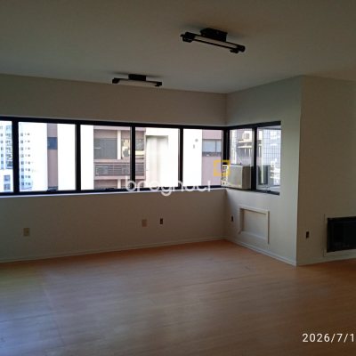 Sala com 60m², 1 garagem, no bairro Centro em Florianópolis