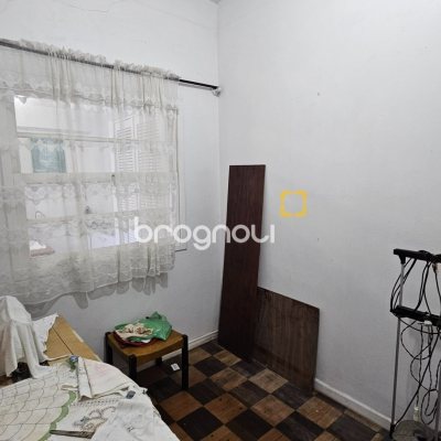 Casa com 94m², 2 quartos, 1 garagem, no bairro Estreito em Florianópolis