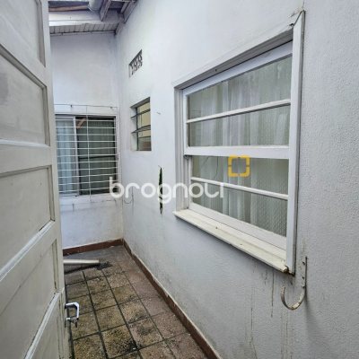 Casa com 94m², 2 quartos, 1 garagem, no bairro Estreito em Florianópolis