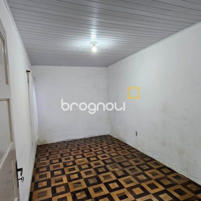 Casa com 94m², 2 quartos, 1 garagem, no bairro Estreito em Florianópolis