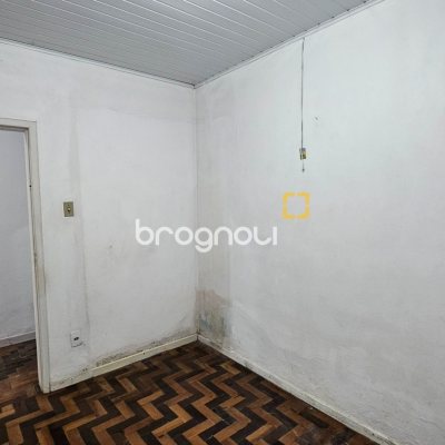Casa com 94m², 2 quartos, 1 garagem, no bairro Estreito em Florianópolis
