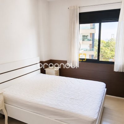 Apartamento com 117m², 3 quartos (sendo 1 suíte), 1 garagem, no bairro Centro em Florianópolis