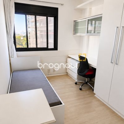 Apartamento com 117m², 3 quartos (sendo 1 suíte), 1 garagem, no bairro Centro em Florianópolis