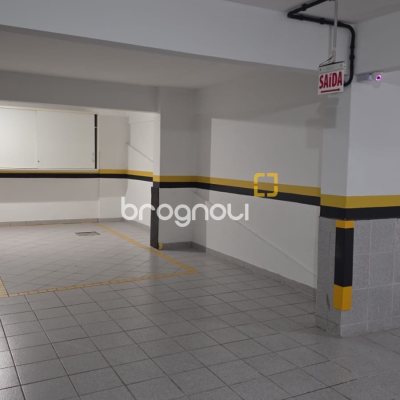 Apartamento com 117m², 3 quartos (sendo 1 suíte), 1 garagem, no bairro Centro em Florianópolis