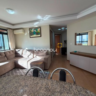 Apartamento com 76m², 2 quartos (sendo 1 suíte), 1 garagem, no bairro Campinas em São José