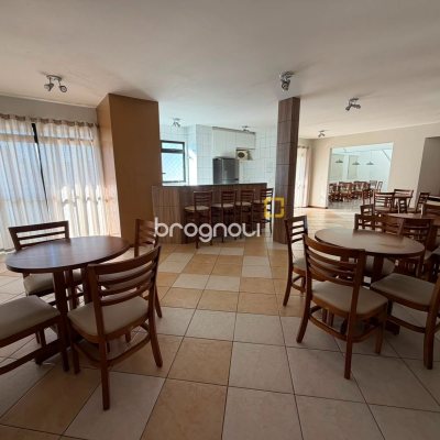 Apartamento com 76m², 2 quartos (sendo 1 suíte), 1 garagem, no bairro Campinas em São José