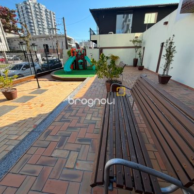 Apartamento com 76m², 2 quartos (sendo 1 suíte), 1 garagem, no bairro Campinas em São José