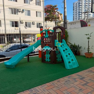 Apartamento com 76m², 2 quartos (sendo 1 suíte), 1 garagem, no bairro Campinas em São José
