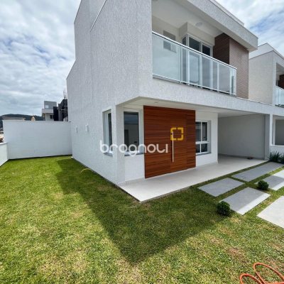 Casa com 138m², 3 quartos (sendo 2 suítes), 1 garagem, no bairro Ingleses do Rio Vermelho em Florianópolis