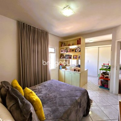 Casa com 170m², 3 quartos (sendo 1 suíte), 1 garagem, no bairro Barreiros em São José