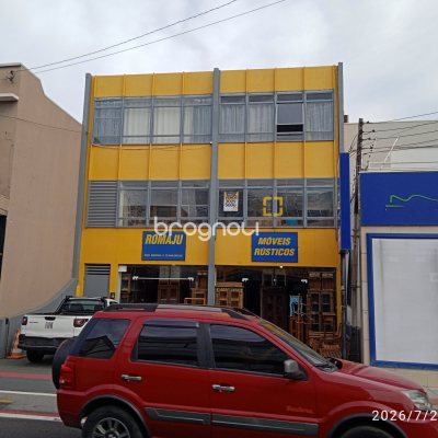 Sala com 600m², 3 quartos (sendo 1 suíte), no bairro Estreito em Florianópolis