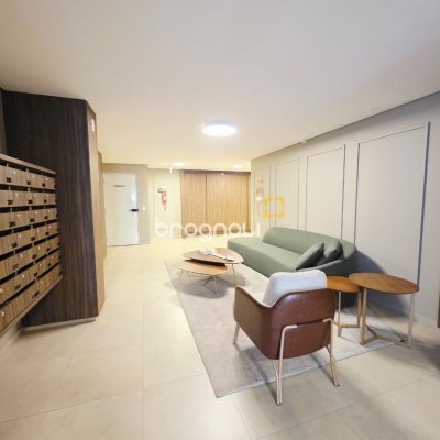 Apartamento com 94m², 3 quartos (sendo 1 suíte), 2 garagens, no bairro Saco Grande em Florianópolis