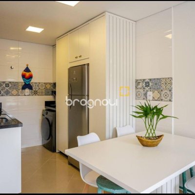 Apartamento com 45m², 2 quartos, 1 garagem, no bairro Pântano do Sul em Florianópolis