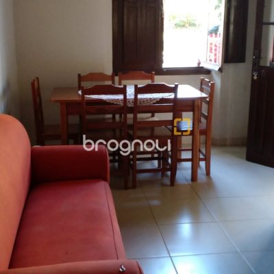 Casa de Condomínio com 240m², 4 quartos, 2 garagens, no bairro Canasvieiras em Florianópolis