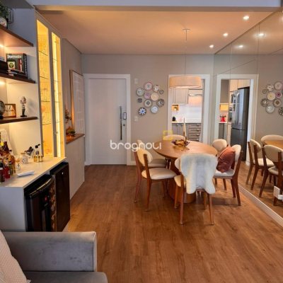 Apartamento com 155m², 4 quartos (sendo 4 suítes), 3 garagens, no bairro Campinas em São José