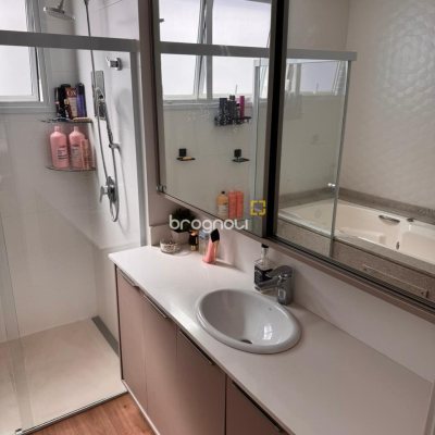 Apartamento com 155m², 4 quartos (sendo 4 suítes), 3 garagens, no bairro Campinas em São José