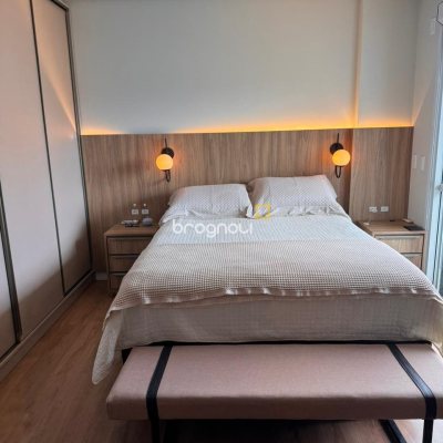 Apartamento com 155m², 4 quartos (sendo 4 suítes), 3 garagens, no bairro Campinas em São José