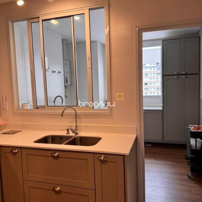 Apartamento com 155m², 4 quartos (sendo 4 suítes), 3 garagens, no bairro Campinas em São José