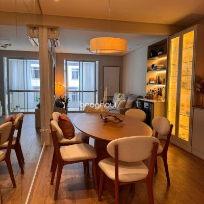 Apartamento com 155m², 4 quartos (sendo 4 suítes), 3 garagens, no bairro Campinas em São José