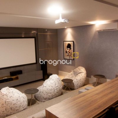 Apartamento com 155m², 4 quartos (sendo 4 suítes), 3 garagens, no bairro Campinas em São José