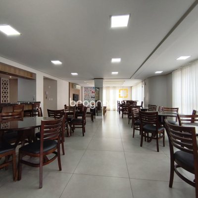 Apartamento com 128m², 4 quartos (sendo 1 suíte), 2 garagens, no bairro Canto em Florianópolis