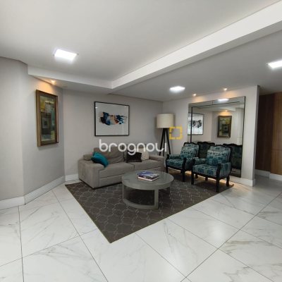 Apartamento com 128m², 4 quartos (sendo 1 suíte), 2 garagens, no bairro Canto em Florianópolis