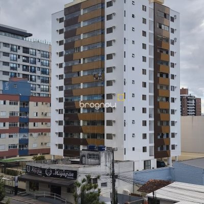 Apartamento com 128m², 4 quartos (sendo 1 suíte), 2 garagens, no bairro Canto em Florianópolis