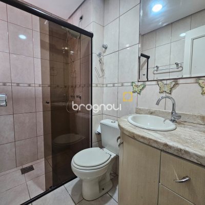 Apartamento com 108m², 3 quartos (sendo 1 suíte), 1 garagem, no bairro Estreito em Florianópolis