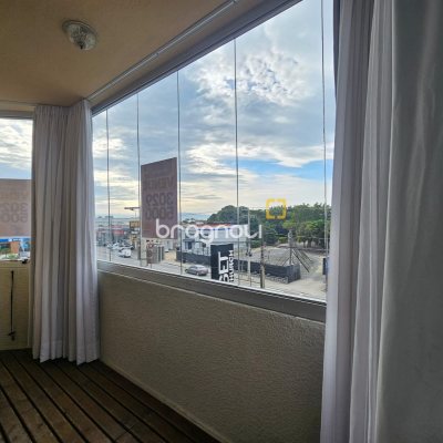 Apartamento com 108m², 3 quartos (sendo 1 suíte), 1 garagem, no bairro Estreito em Florianópolis