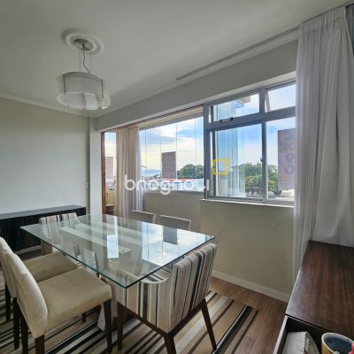 Apartamento com 108m², 3 quartos (sendo 1 suíte), 1 garagem, no bairro Estreito em Florianópolis