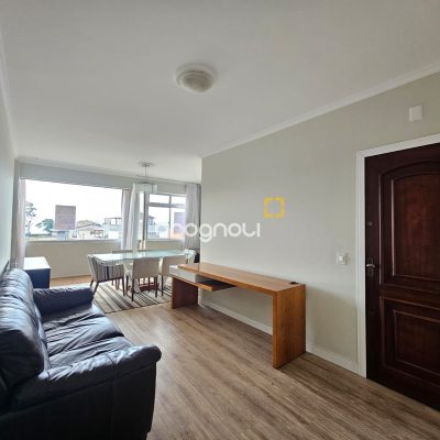 Apartamento com 108m², 3 quartos (sendo 1 suíte), 1 garagem, no bairro Estreito em Florianópolis
